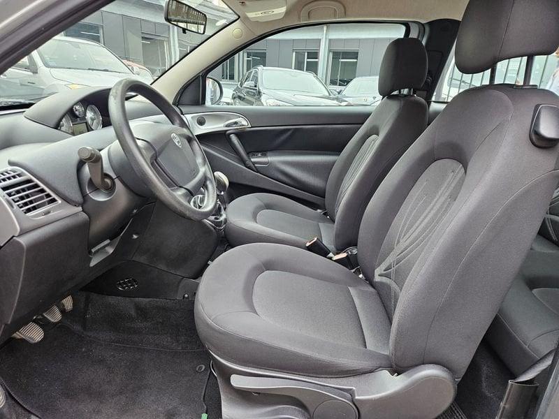Lancia Ypsilon Ypsilon 1.2 8v Unyca