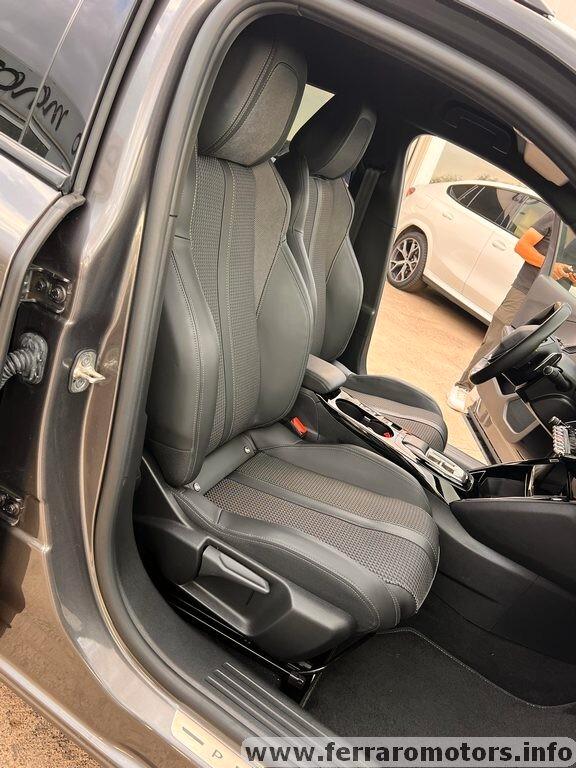Peugeot 2008 BlueHDi 130 S&S EAT8 GT a 239 euro al mese