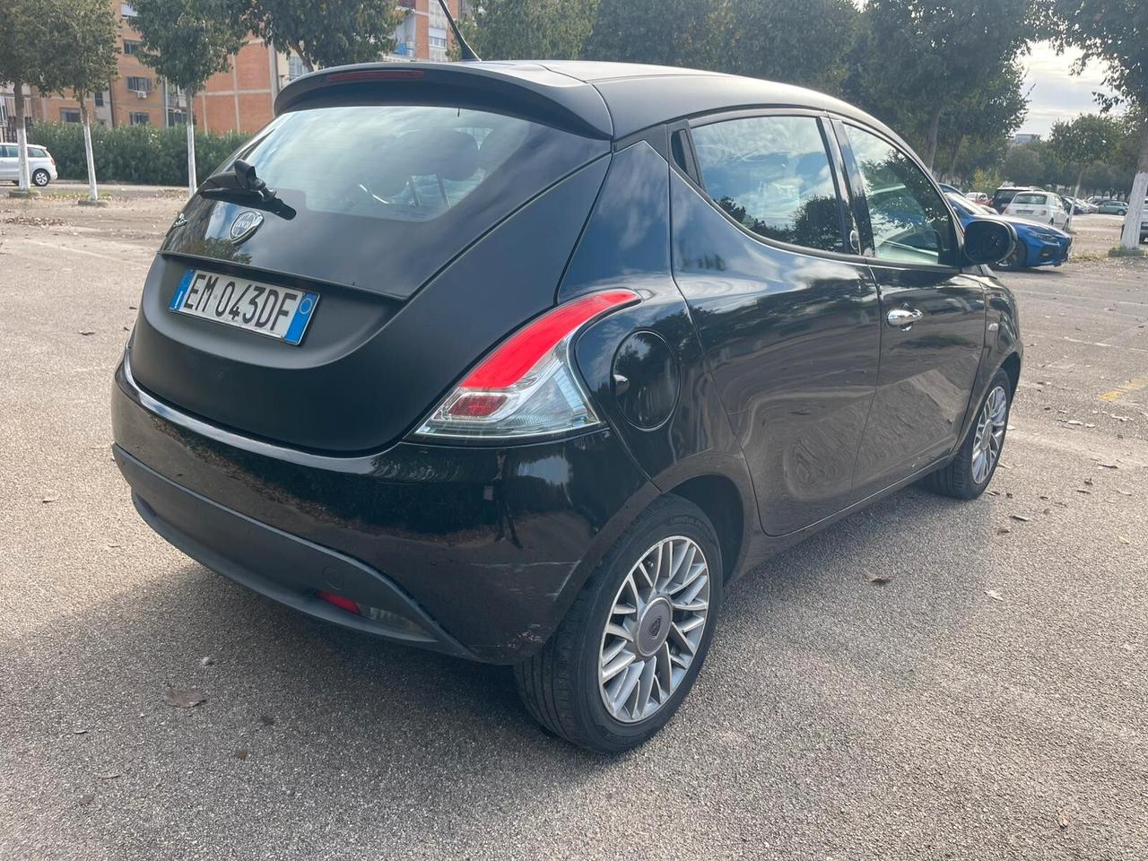 Lancia Ypsilon 1.2 69 CV 5 porte GPL Ecochic Gold