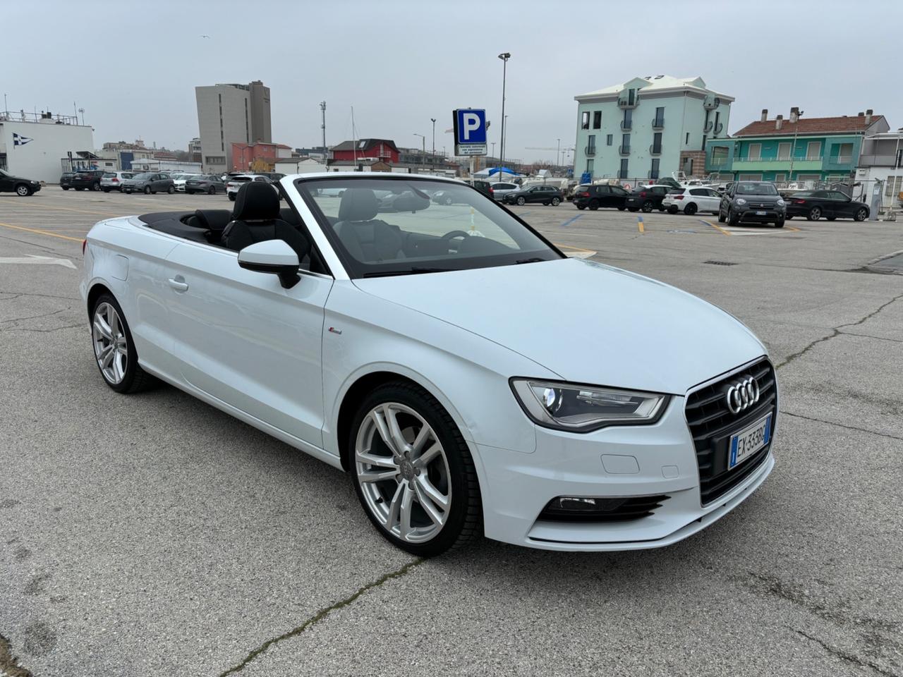 Audi A3 Cabrio 2.0 TDI clean diesel Ambition