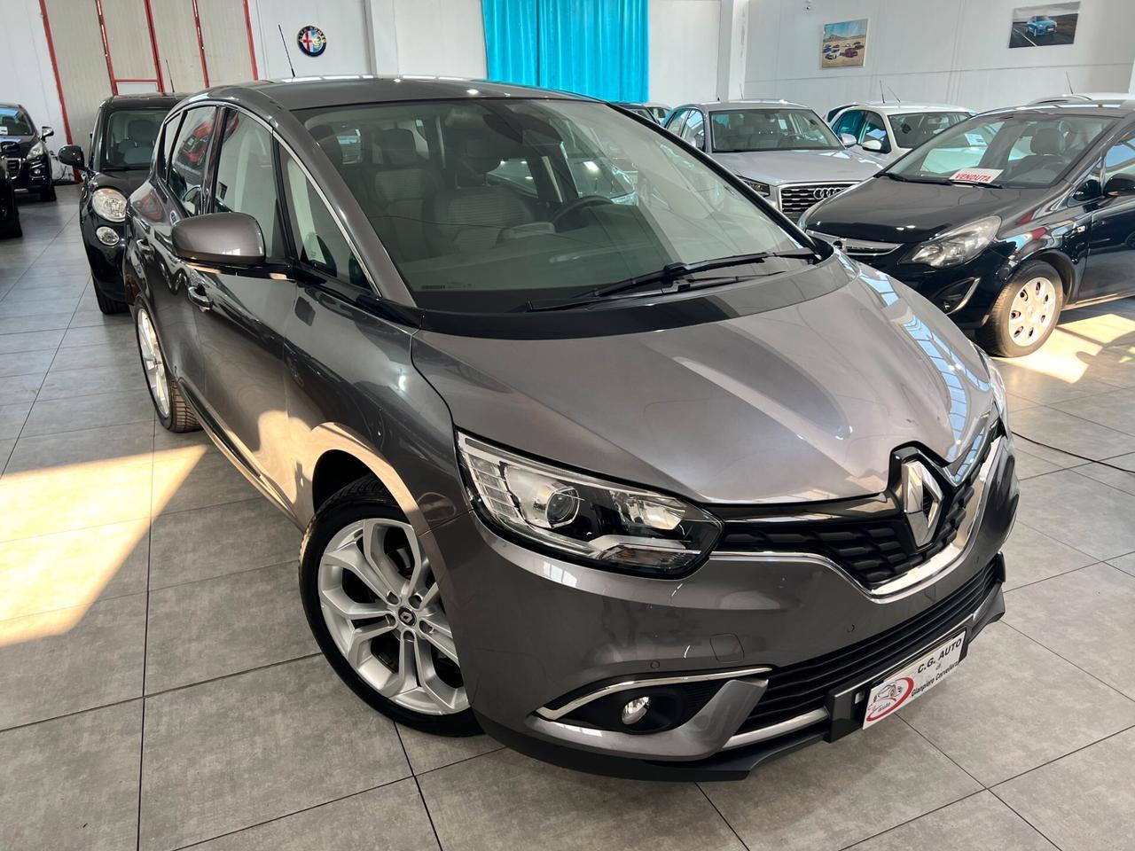 Renault Scenic Blue dCi 1.7 120 CV Initiale Paris 2019