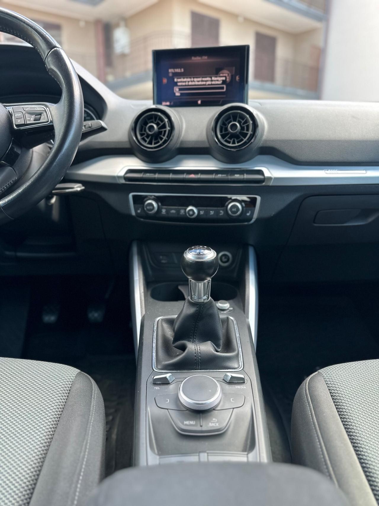 Audi Q2 30 TDI Business Design