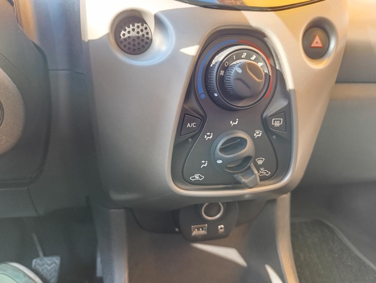 Peugeot 108 VTi 68 5 porte Unico Proprietario Pochi Km