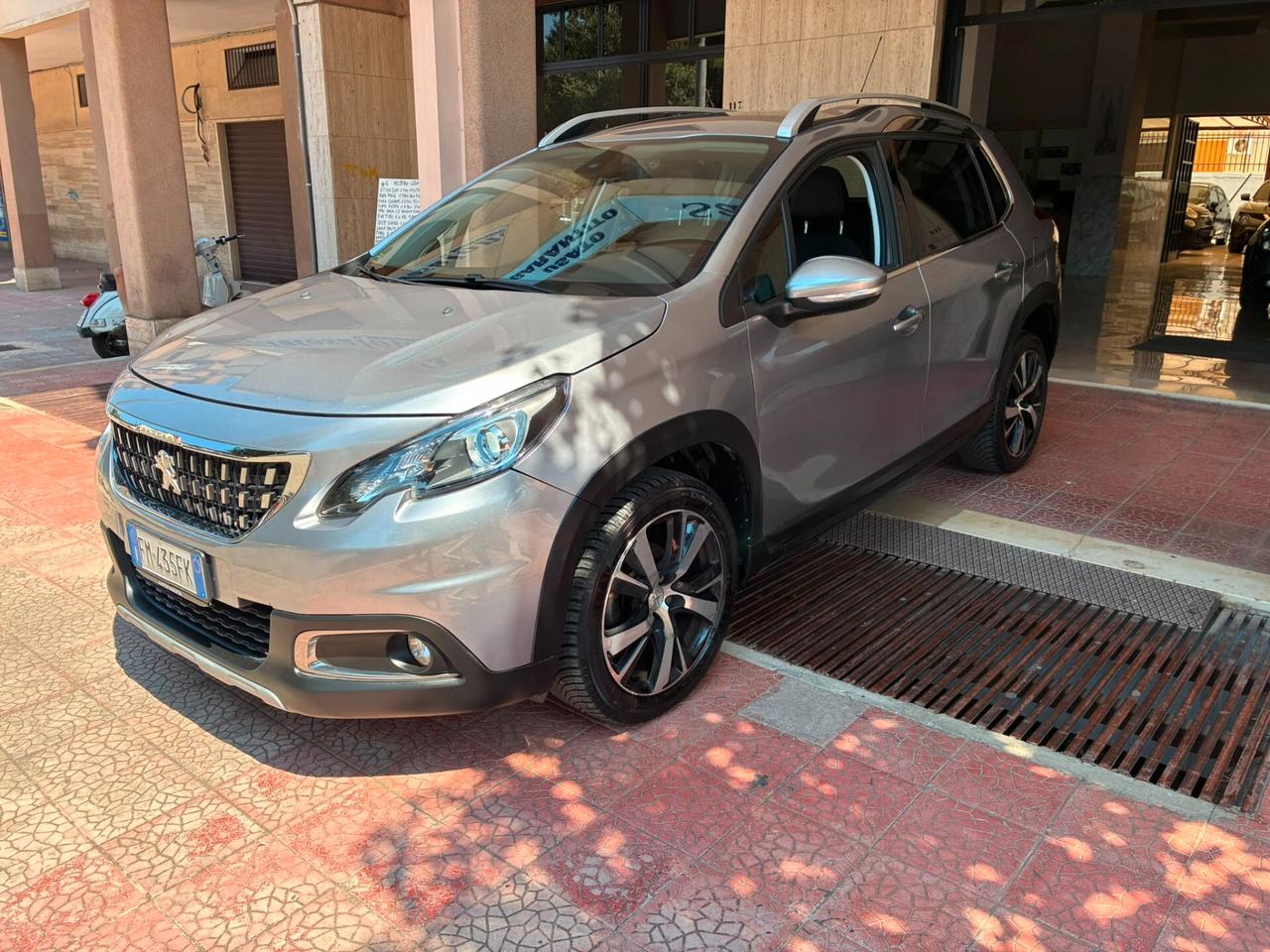 Peugeot 2008 1.6HDi GTLine perfetta-17