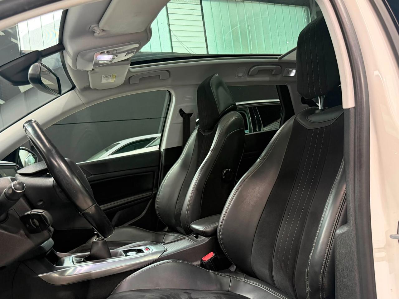 Peugeot 308 Tetto+Pelle+Led+Navigatore