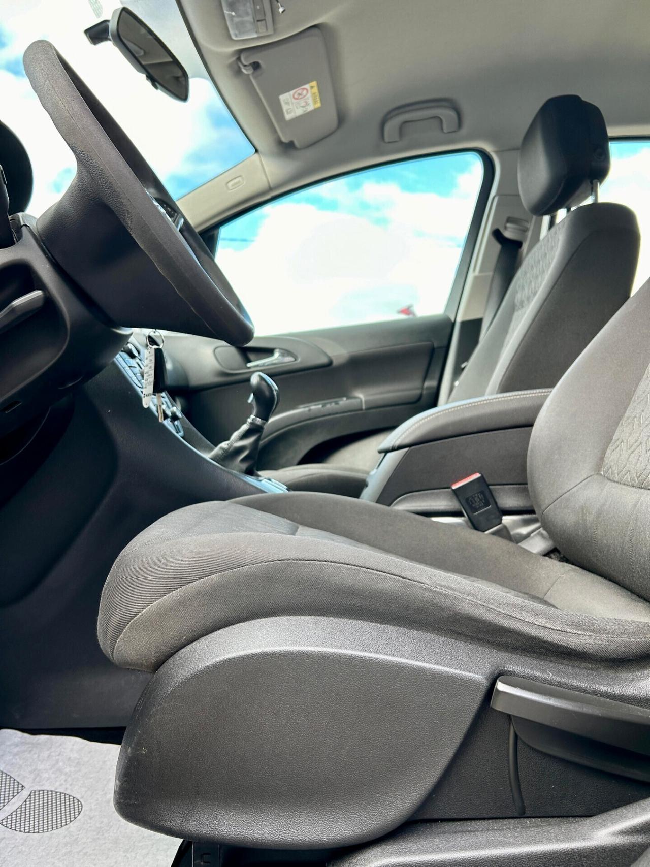 Opel Meriva 1.4 100CV Cosmo - OK NEOPATENTATO