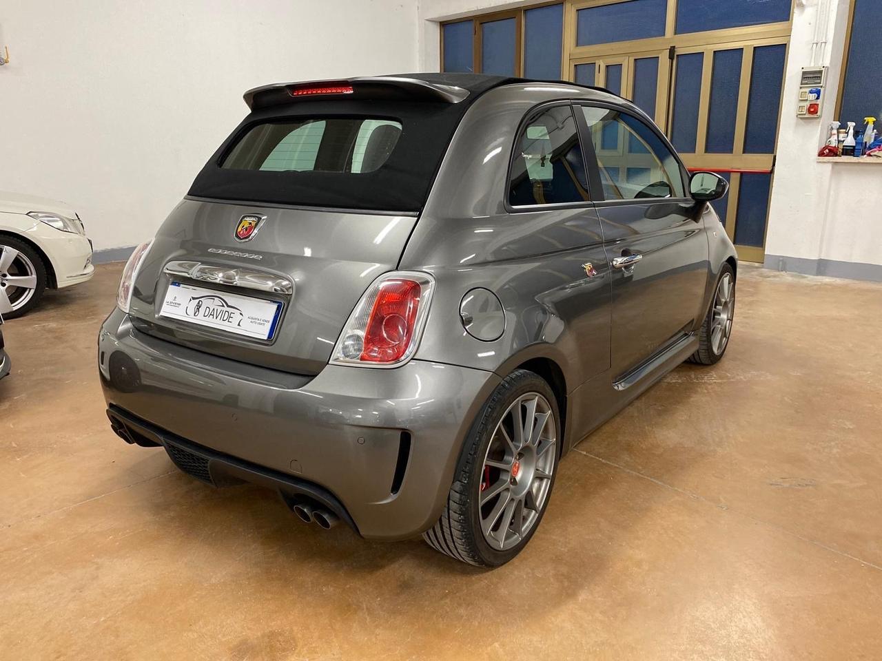 Abarth 500 C 1.4 Turbo T-Jet MTA essesse