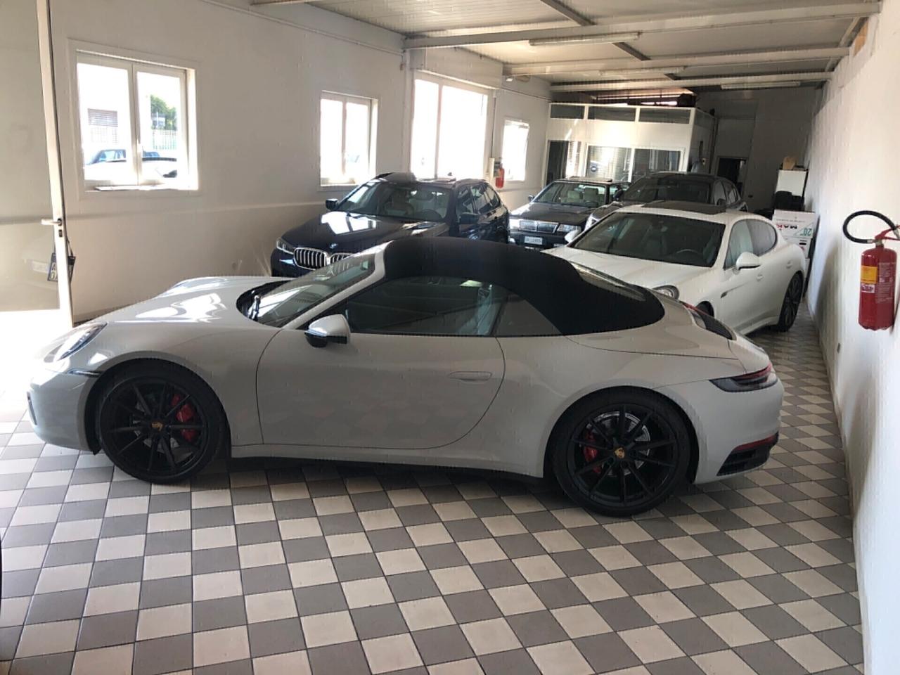 Porsche 911 Carrera Cabriolet