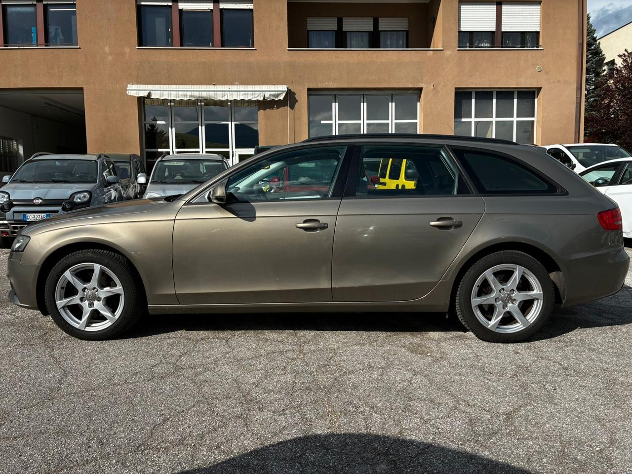 AUDI A4 4x4 AVANT 2.0 TDI 143CV QUATTRO MANUALE
