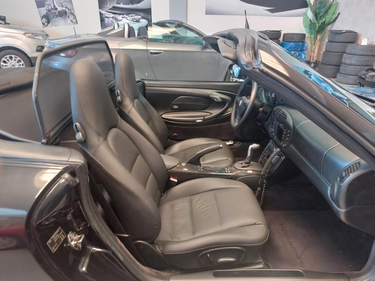 Porsche 996 CARRERA 4 3.4 300CV CABRIO ASI 3000 KM !!