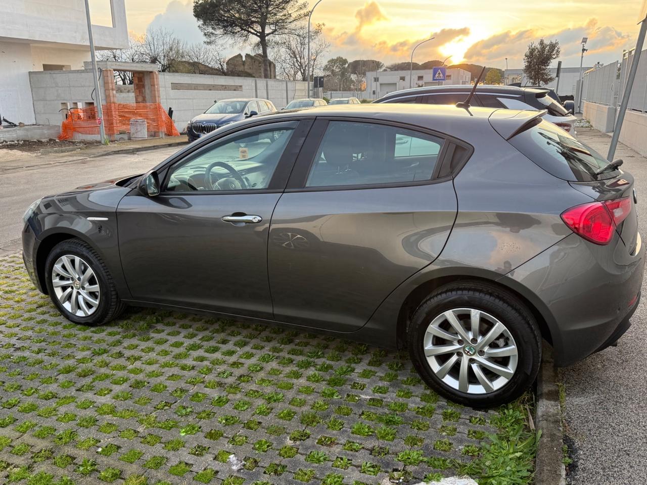 Alfa Romeo Giulietta 1.6 JTDm-2 120 CV Distinctive