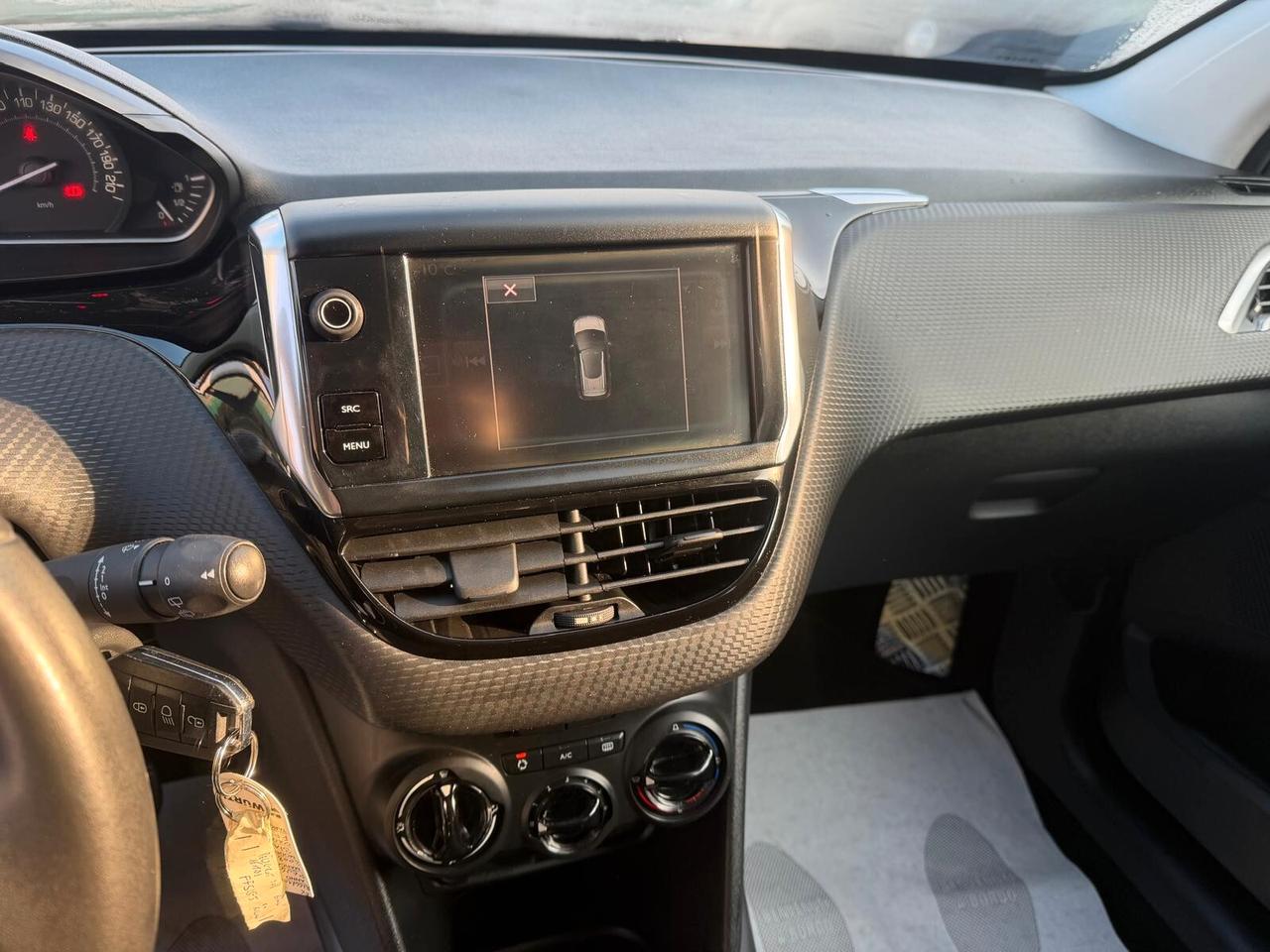 Peugeot 2008 1.6 BlueHDi 100 Active pack