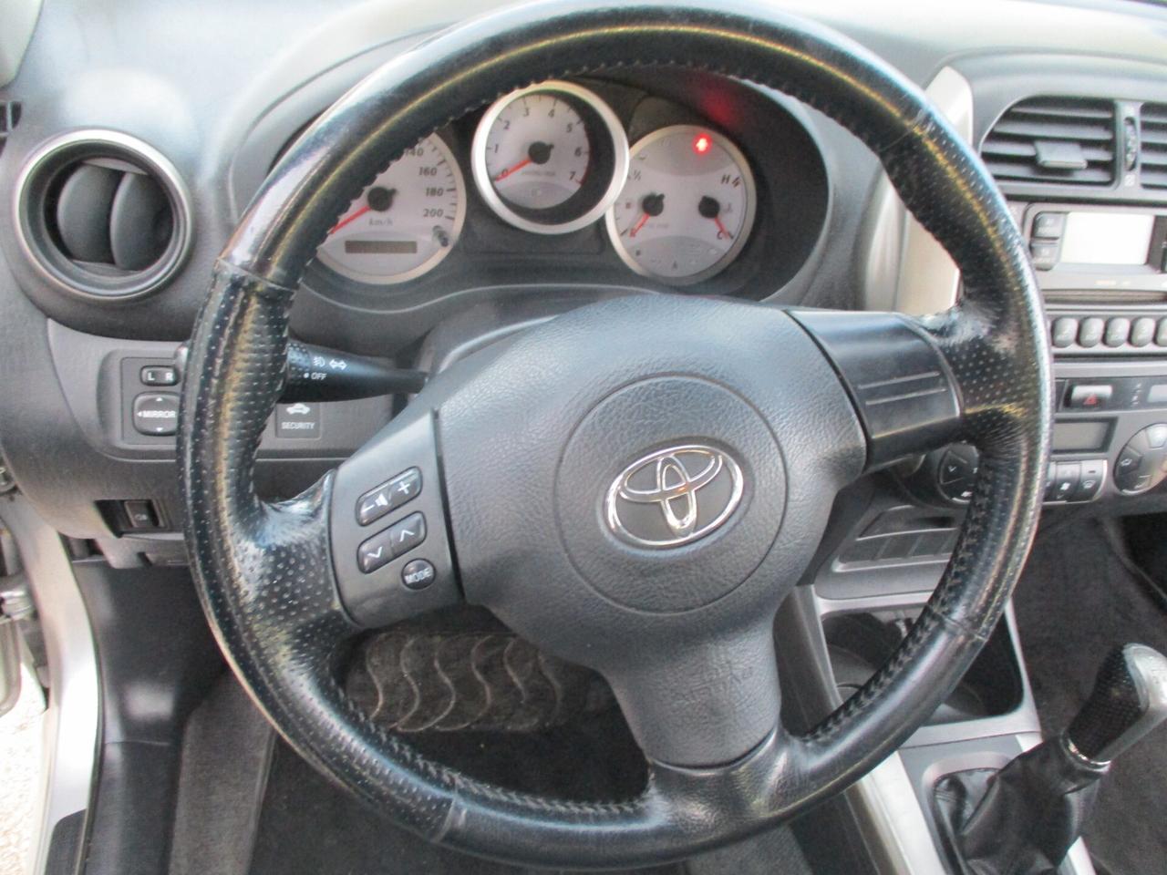 Toyota RAV4 2.0 Tdi D-4D 5 porte MOLTO BELLA
