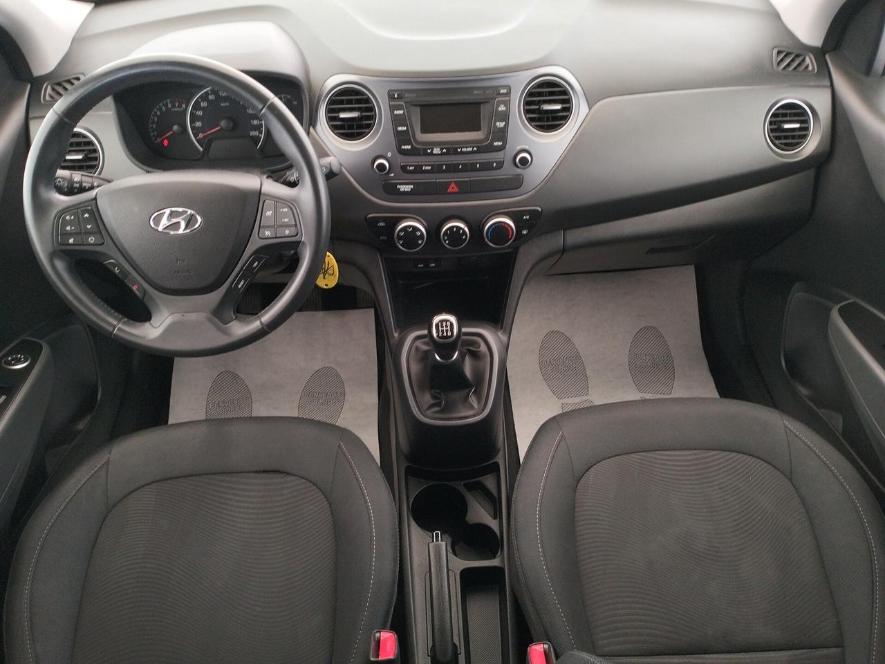Hyundai i10 1.0 Advanced - NEOPATENTATI