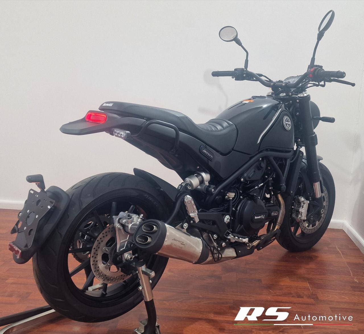 Benelli Leoncino 500