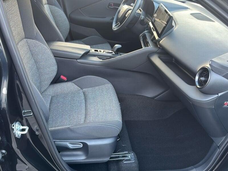Toyota C-HR C-HR 1.8 hev Trend fwd e-cvt