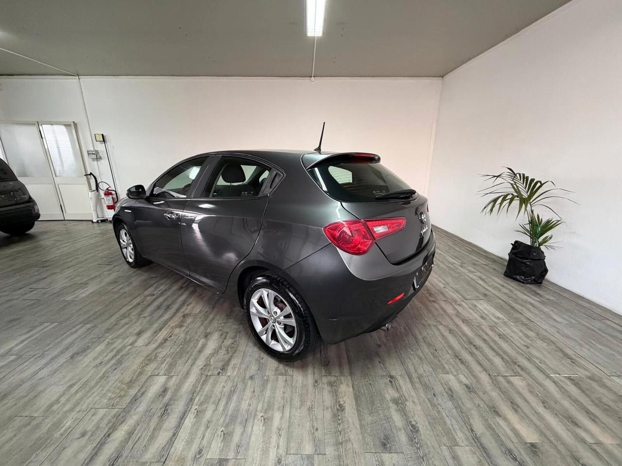Alfa Romeo Giulietta 1.6 JTDm-2 120 CV Progression