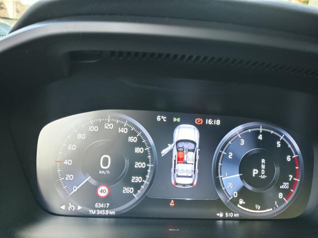 VOLVO XC40 T3 Geartronic Momentum