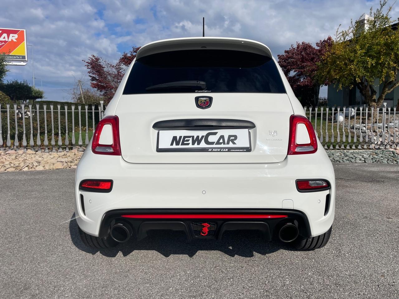 Abarth 595 1.4 Turbo T-Jet 180 CV Esseesse