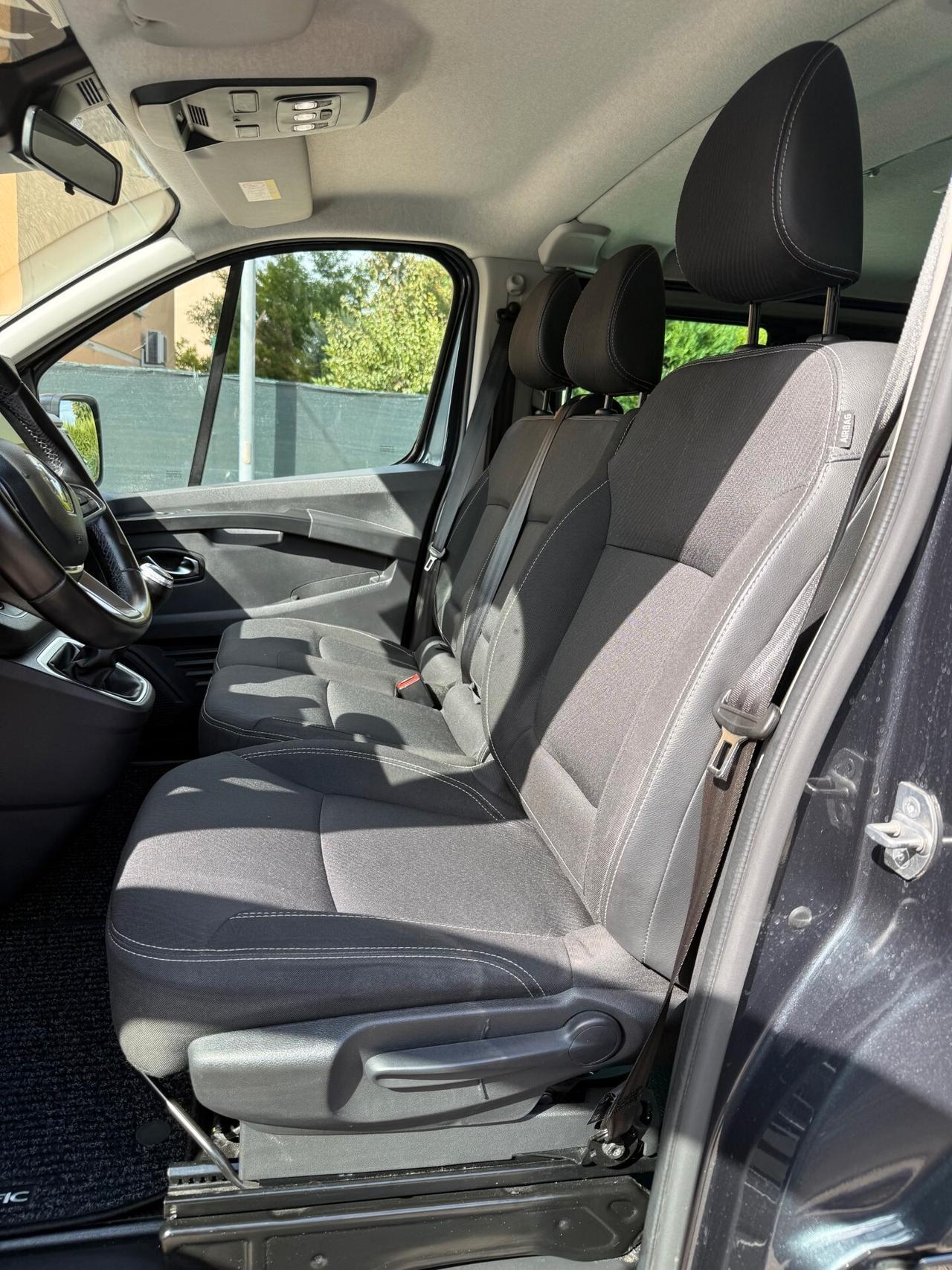 Renault Trafic 2.0 dCi - 9 POSTI - 12 MESI DI GARANZIA