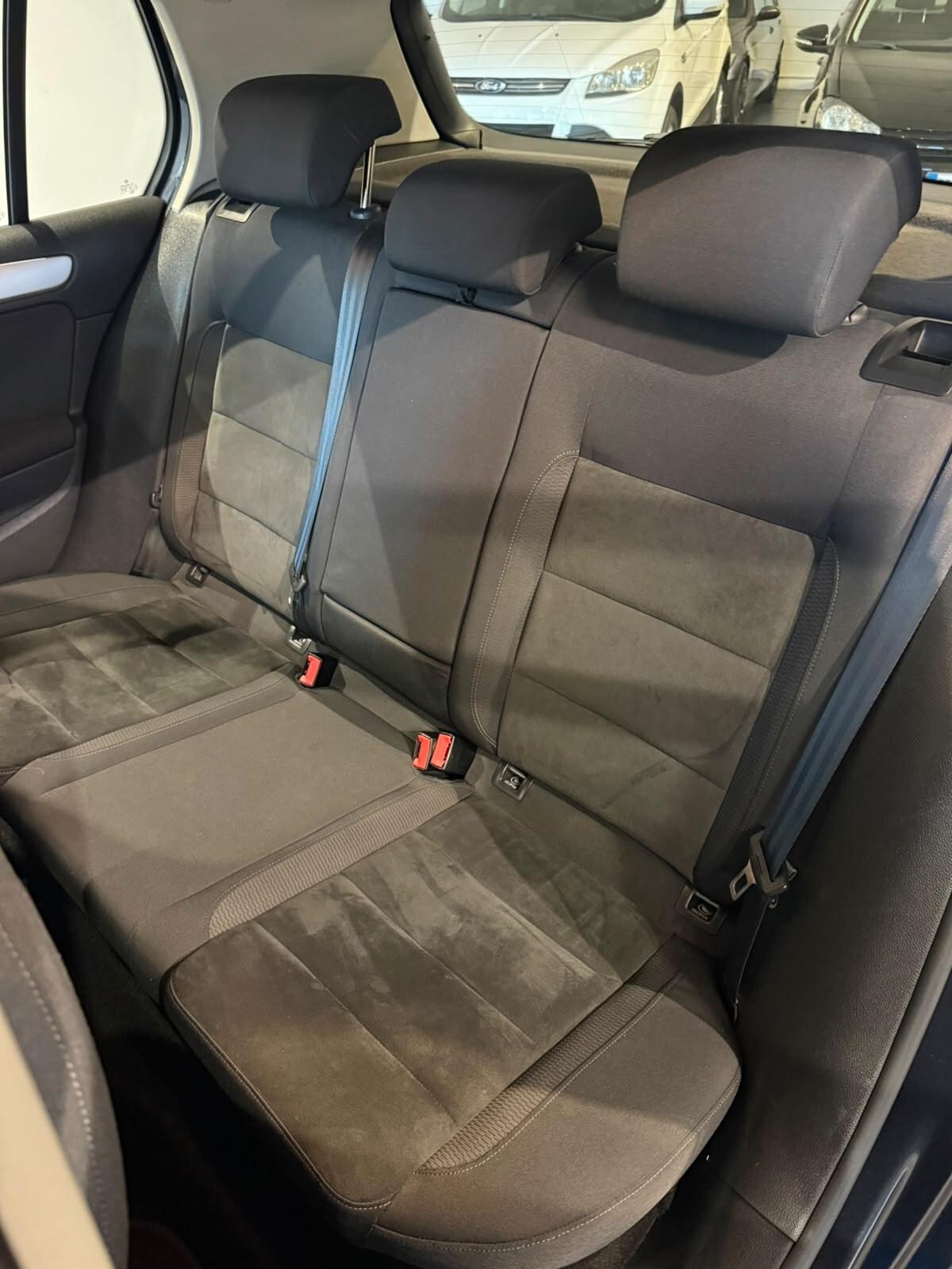 Volkswagen Golf 2.0 TDI 110CV