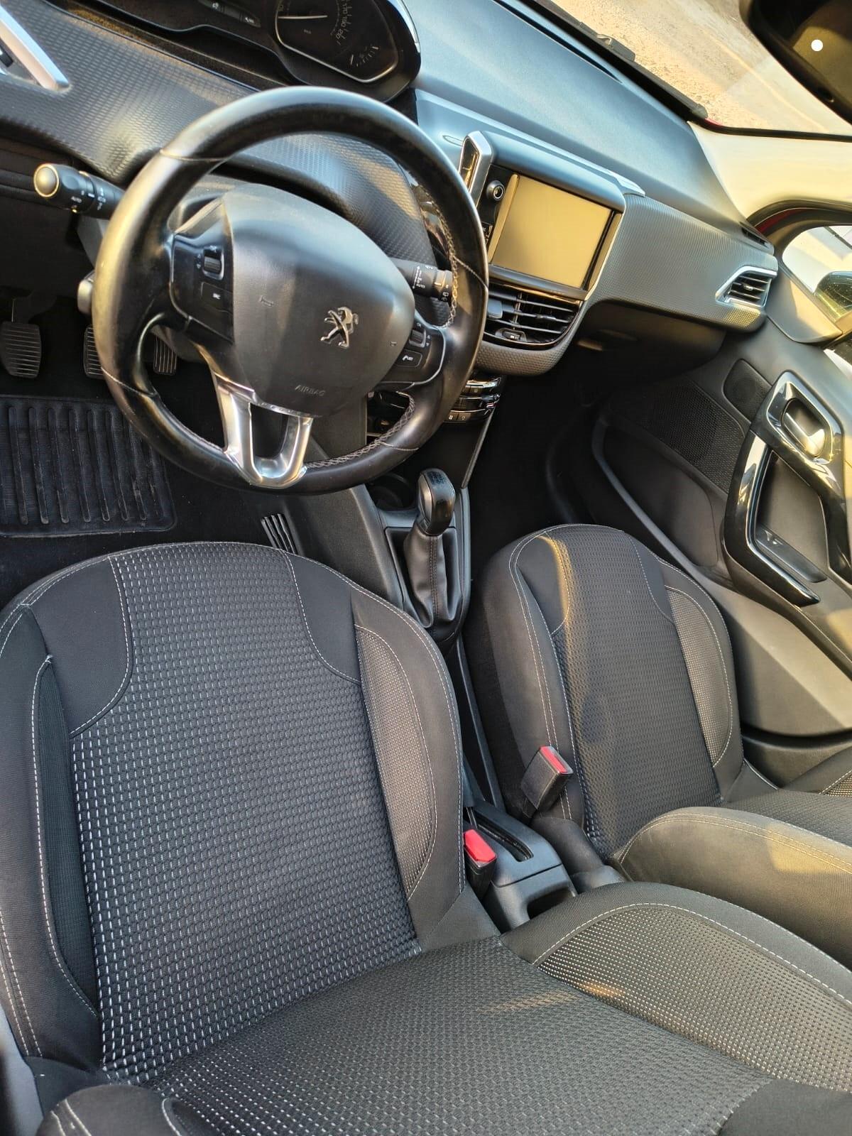 Peugeot 208 BlueHDi 75 5 porte Allure