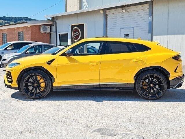 LAMBORGHINI URUS 4.0 V8 BI-TURBO “FULL OPTIONAL”