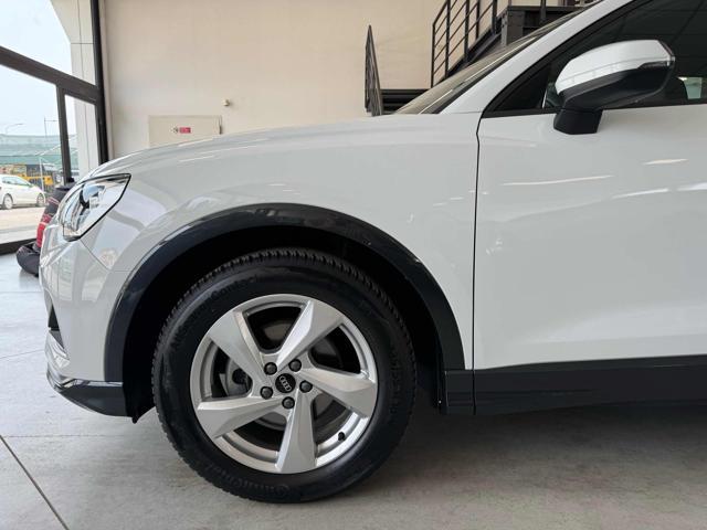 AUDI Q3 35 TDI S tronic Business Advanced