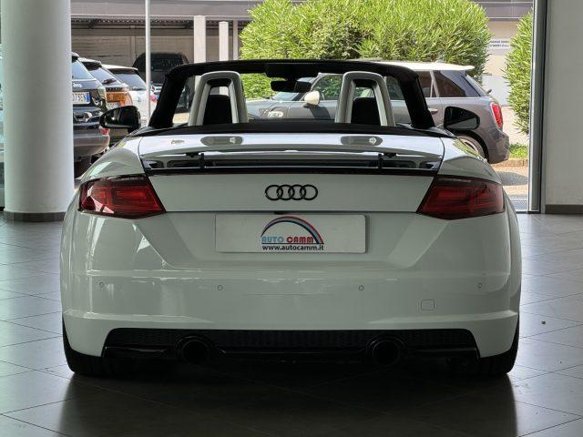 AUDI TT Roadster 2.0 TFSI quattro S tronic S line