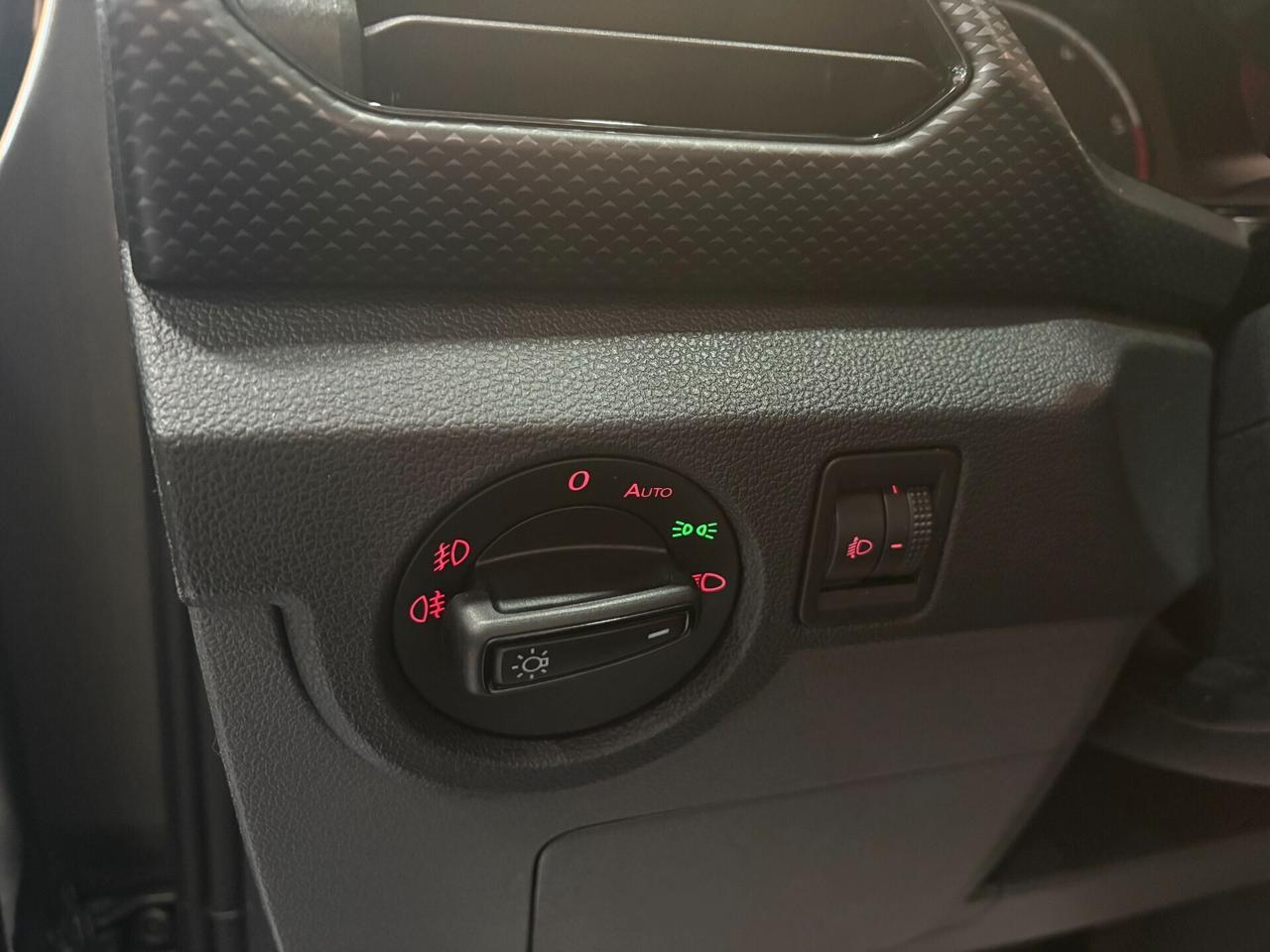 Volkswagen T-Cross 1.6 TDI 95cv DSG Automatica Style ITALIANA