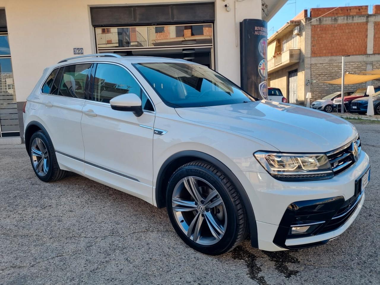Volkswagen Tiguan 2.0 TDI SCR DSG Sport R Line