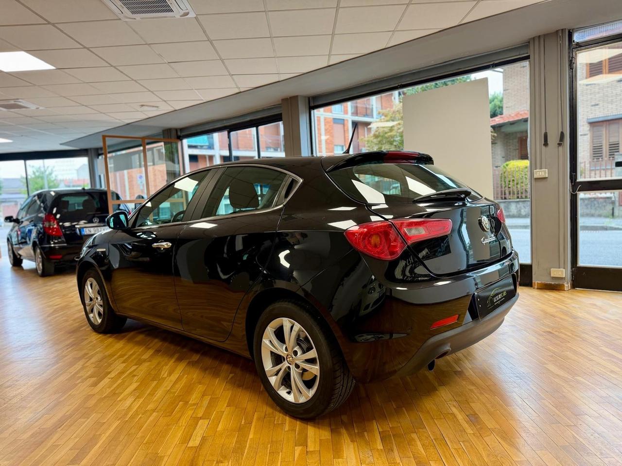 Alfa Romeo Giulietta 1.6 JTDm-2 105 CV Distinctive