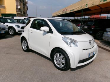 Toyota iQ 1.0 LOUNGE CVT AUTOMATICA NAVIGATORE *PERFETTA*