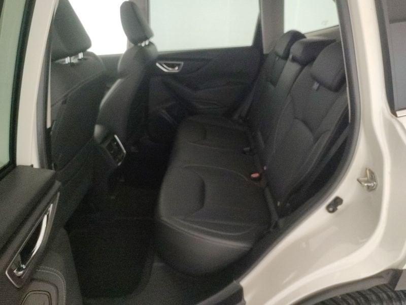 Subaru Forester 2.0i e-boxer Premium lineartronic