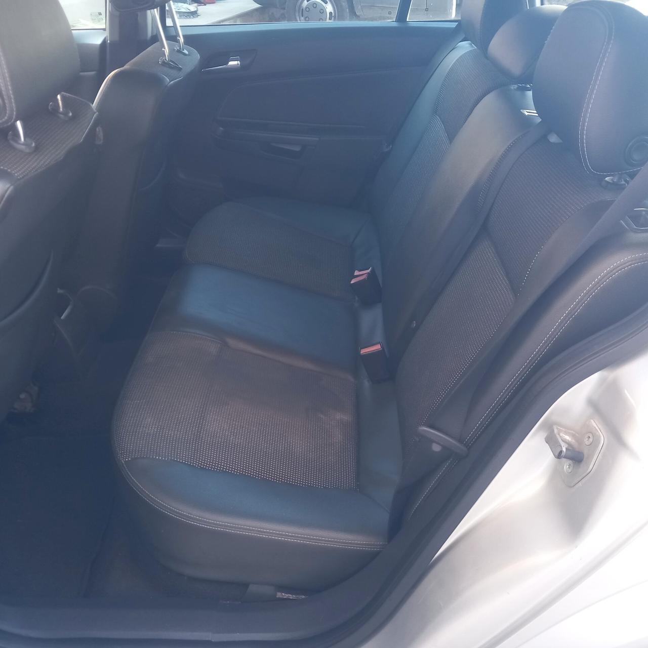 Opel Astra 1.9 CDTI 120CV Station Wagon Cosmo