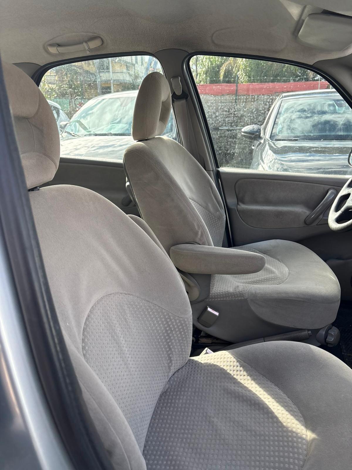 Citroen Xsara Picasso 2.0 HDi Elegance