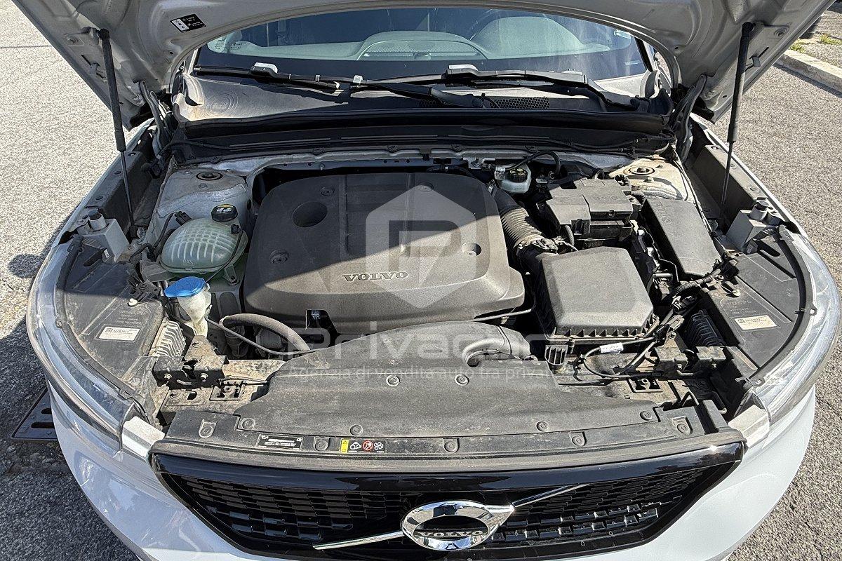 VOLVO XC40 D3 Geartronic R-design