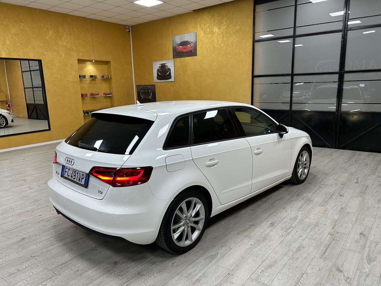 AUDI A3 1.6 Tdi 110 cv “NAVI/LED/VETRI OSC”-2016