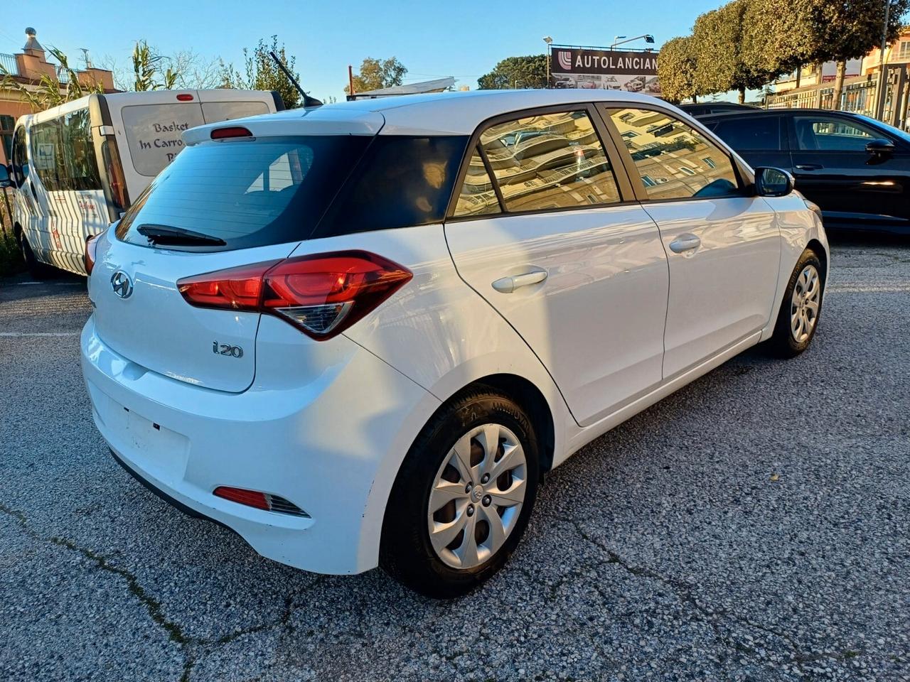 Hyundai i20 1.2 84 CV 5 porte Comfort