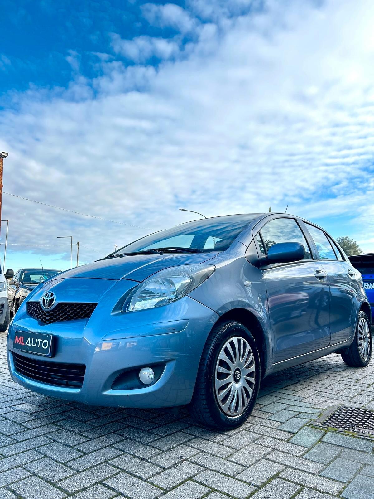 Toyota Yaris 1.0 5 porte Sol - ok neopatentato