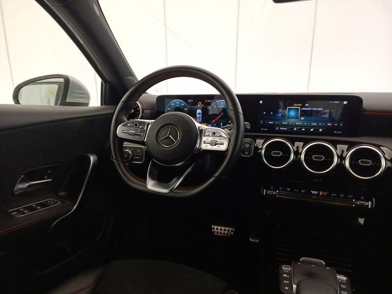 Mercedes-Benz Classe A - W177 2018 A 200 d Premium auto