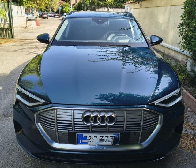 AUDI e-tron 55 quattro