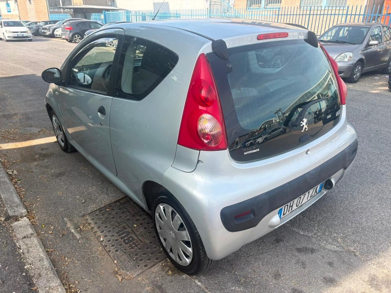 Peugeot 107 1.0 68CV 3p. Desir