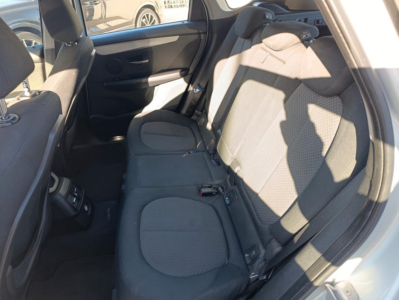 Bmw 214 214d Active Tourer Luxury