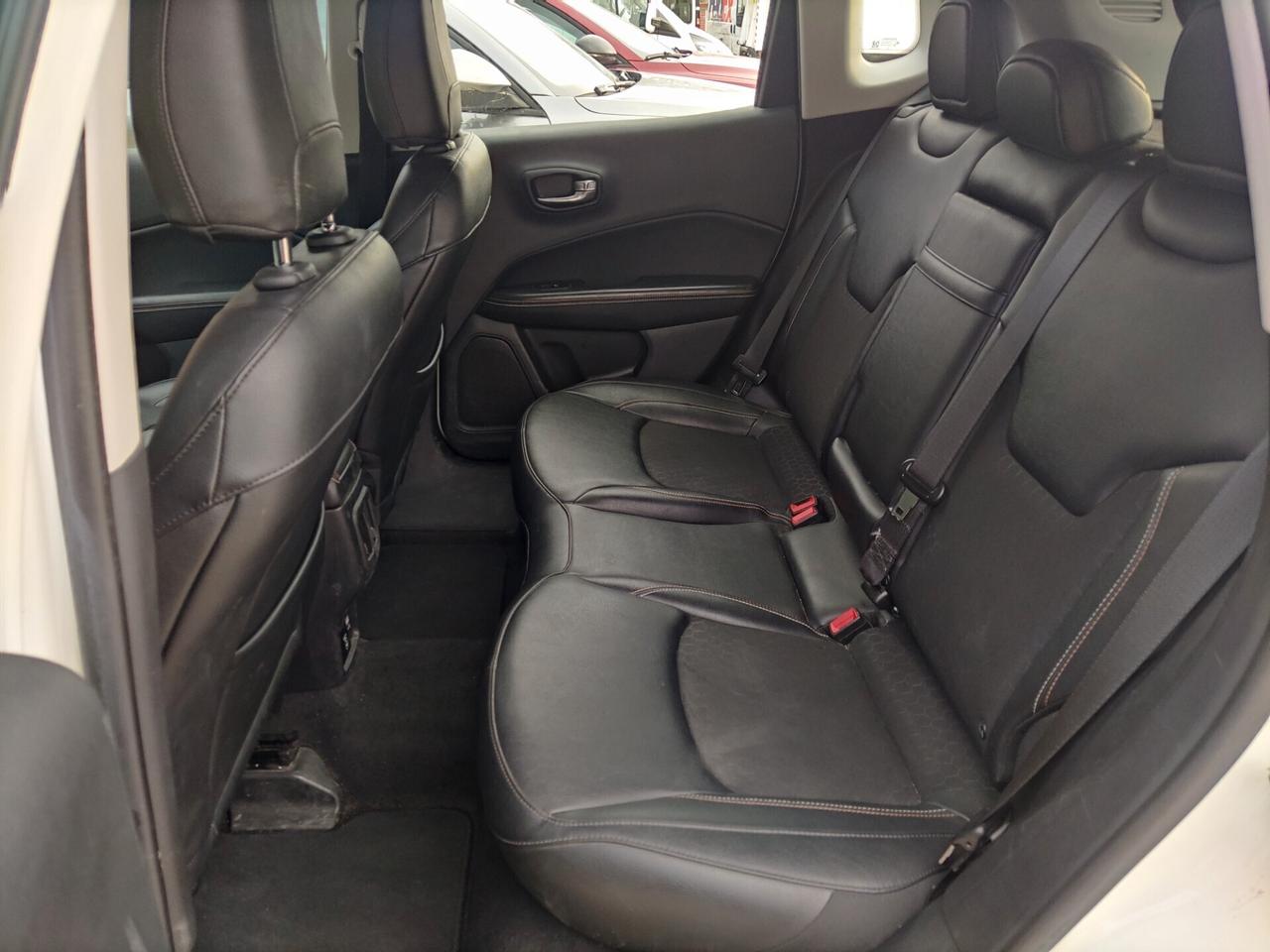 Jeep Compass 1.3 T4 190CV PHEV AT6 4xe Business