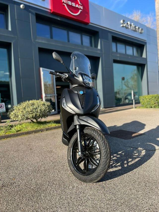 PIAGGIO Beverly 400 i.e. DEEP BLACK