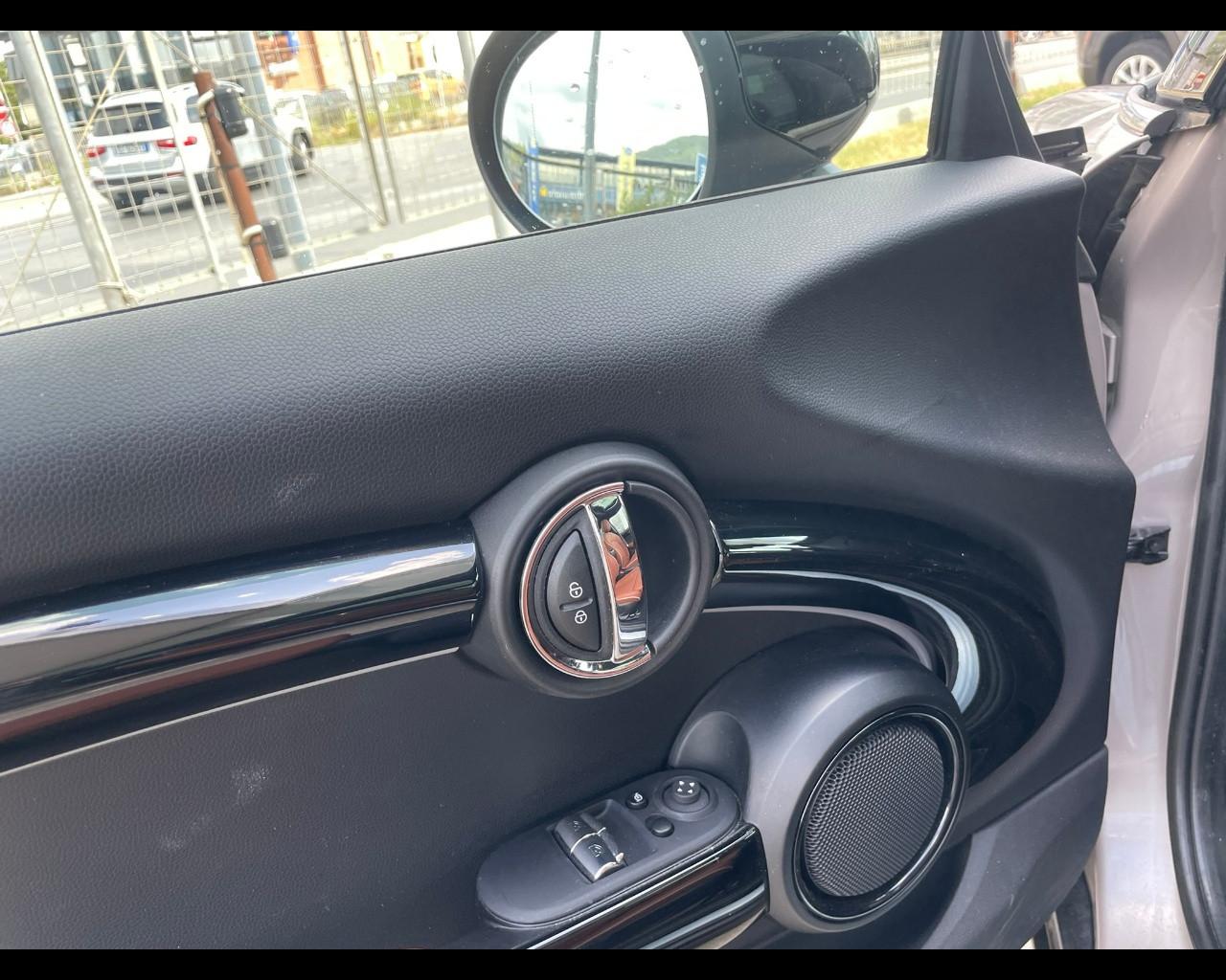 MINI Mini 4ª serie (F56) - Mini 1.5 Cooper Yours