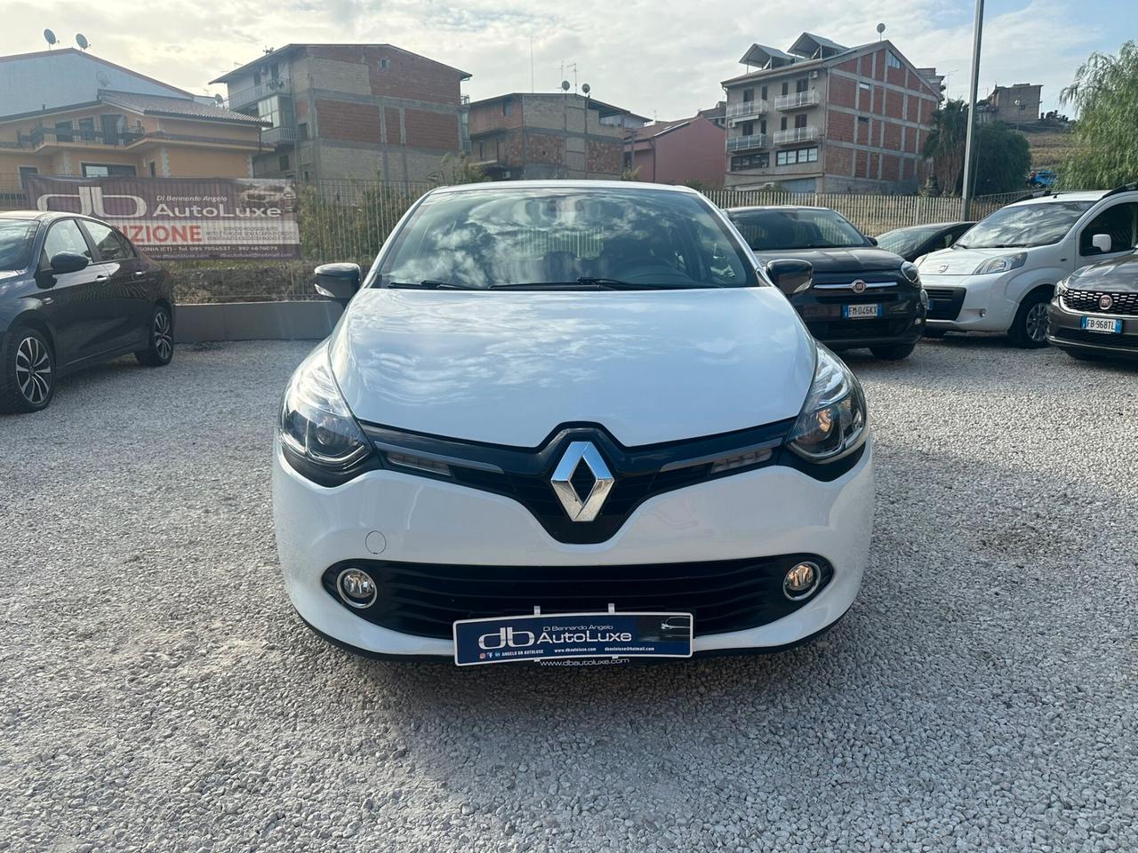 Renault Clio 1.5 dCi 8V 75CV CosTume NaTionAL