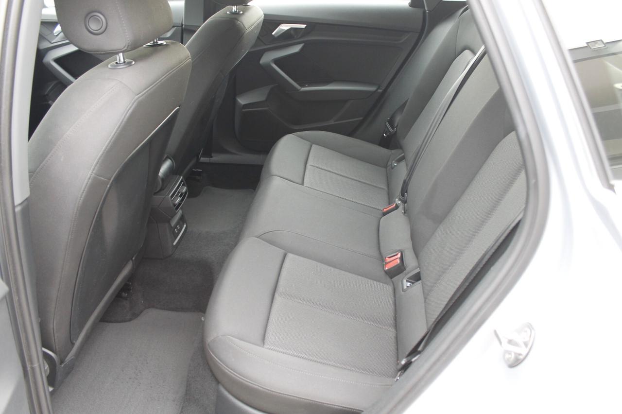 Audi A3 35 TDI S tronic Business Advanced