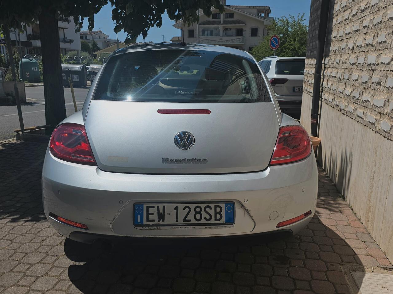 Volkswagen Maggiolino 1.6 TDI DSG Design